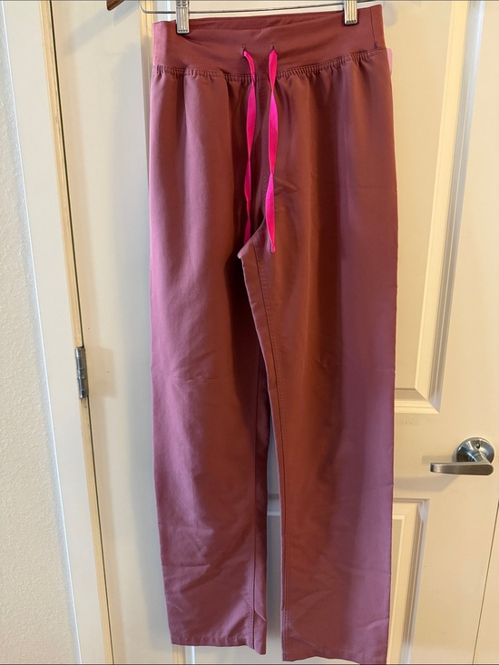 Figs Pants - EUC FIGS Technical Collection Rose Hot Pink Cargo Scrub Pants Womens Sz XS Tall